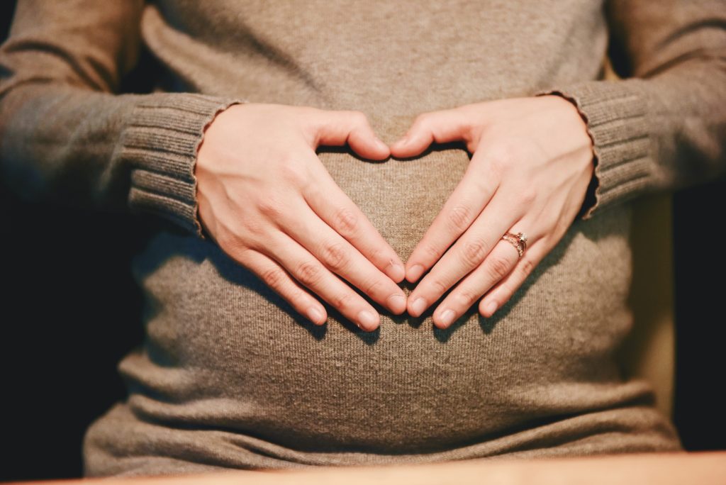 妊娠出産関連費用と不妊治療費用保険適用外
